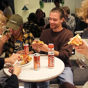 Hostel Gspot & Triangles Pizzeria, Lissabon