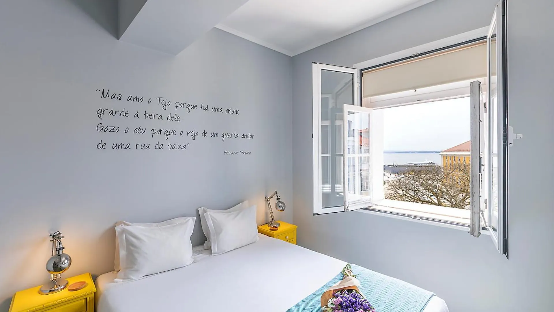 Konukevi Emporium Lisbon Suites